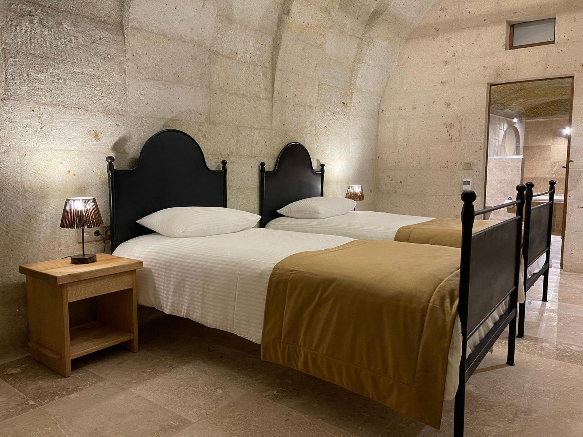 Evanthia Cave Suites Ürgüp Bilik gambar